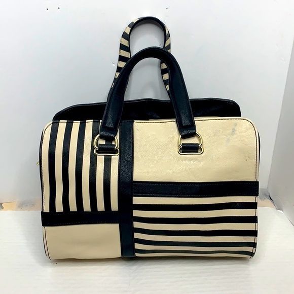 Betsey Johnson color block satchel in black/cream - Picture 1 of 9